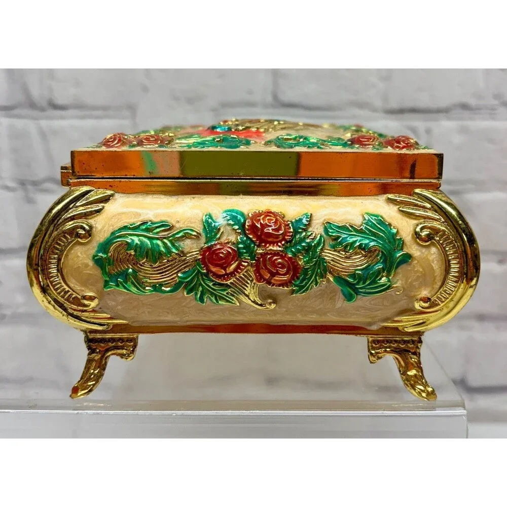 Vtg Jewelry Box Metal Enamel Christmas Scene Footed  Santa Sleigh Russian Troika